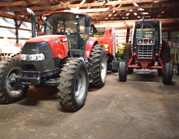 IH TRACTORS, HAY - TILLAGE - PLANTING EQUIPMENT, AND OTHER FARM ITEMS - Taylor, WI