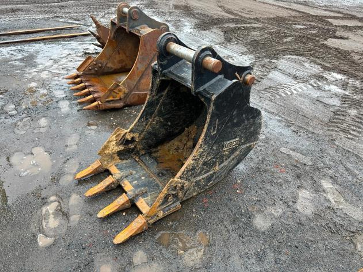 Excavator Contractor Surplus to Ongoing Operations