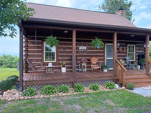 Cabin For Sale in Mount Airy - 2428 Pipers Gap Road