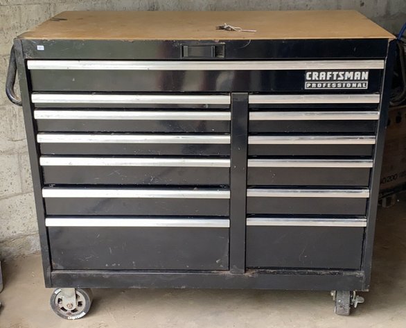 Case XX Knives, Kenworth Truck Parts & Trucking Items Online Auction